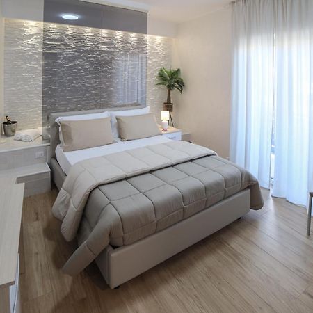 Green - Bed And Breakfast A 卡斯特罗维拉里 外观 照片