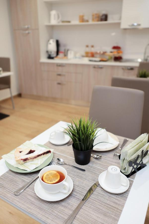 Green - Bed And Breakfast A 卡斯特罗维拉里 外观 照片