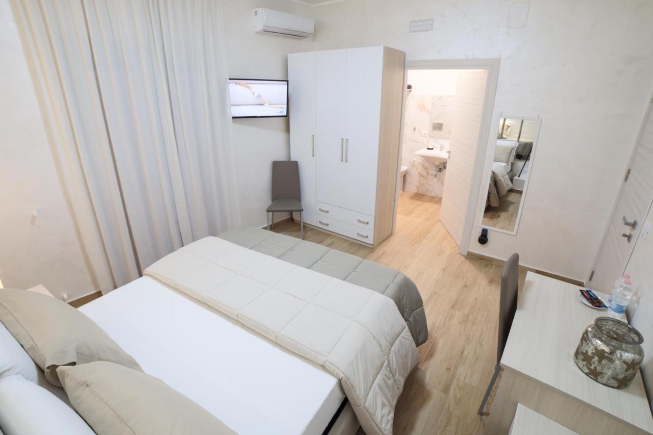 Green - Bed And Breakfast A 卡斯特罗维拉里 外观 照片
