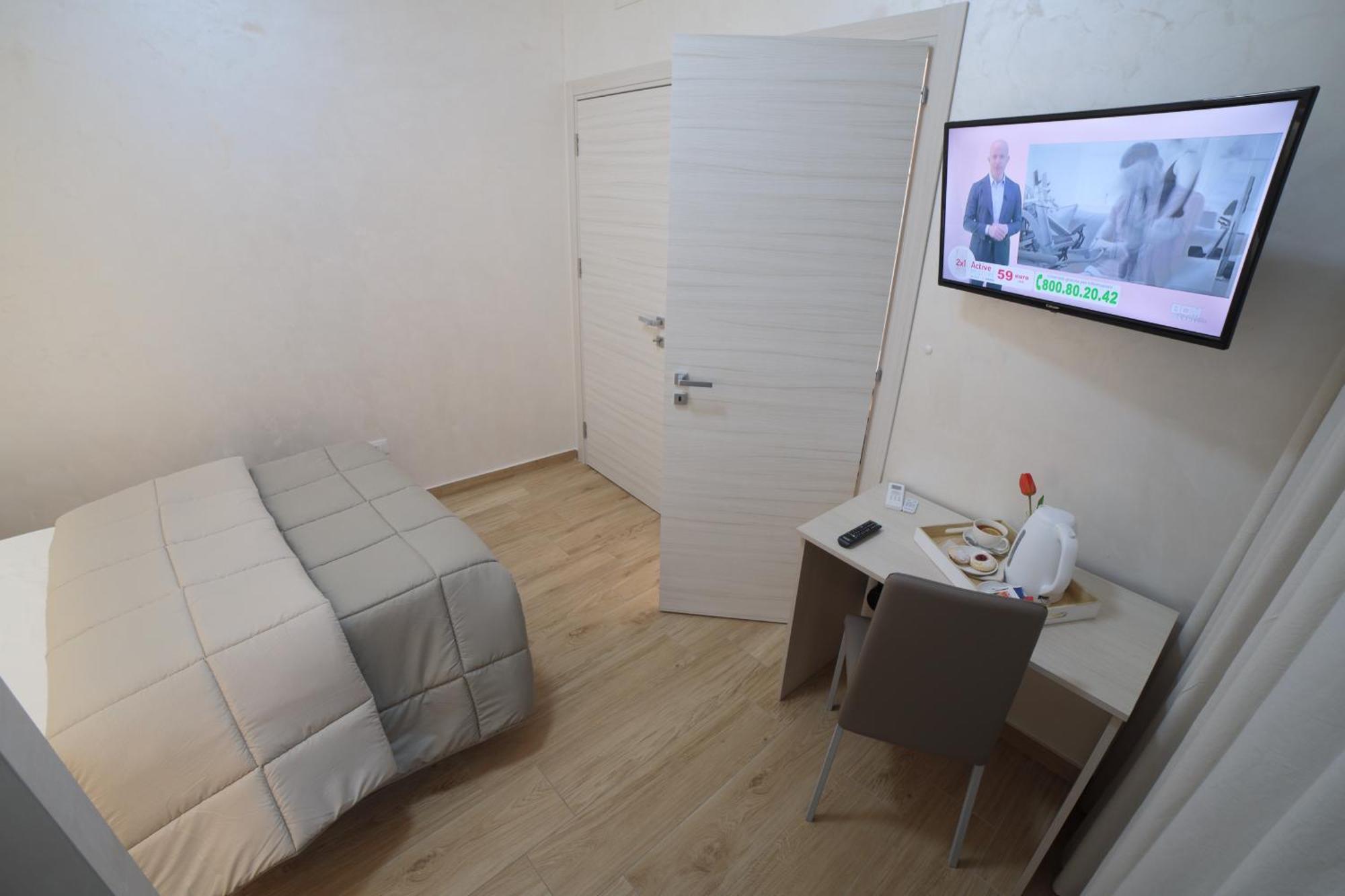 Green - Bed And Breakfast A 卡斯特罗维拉里 外观 照片